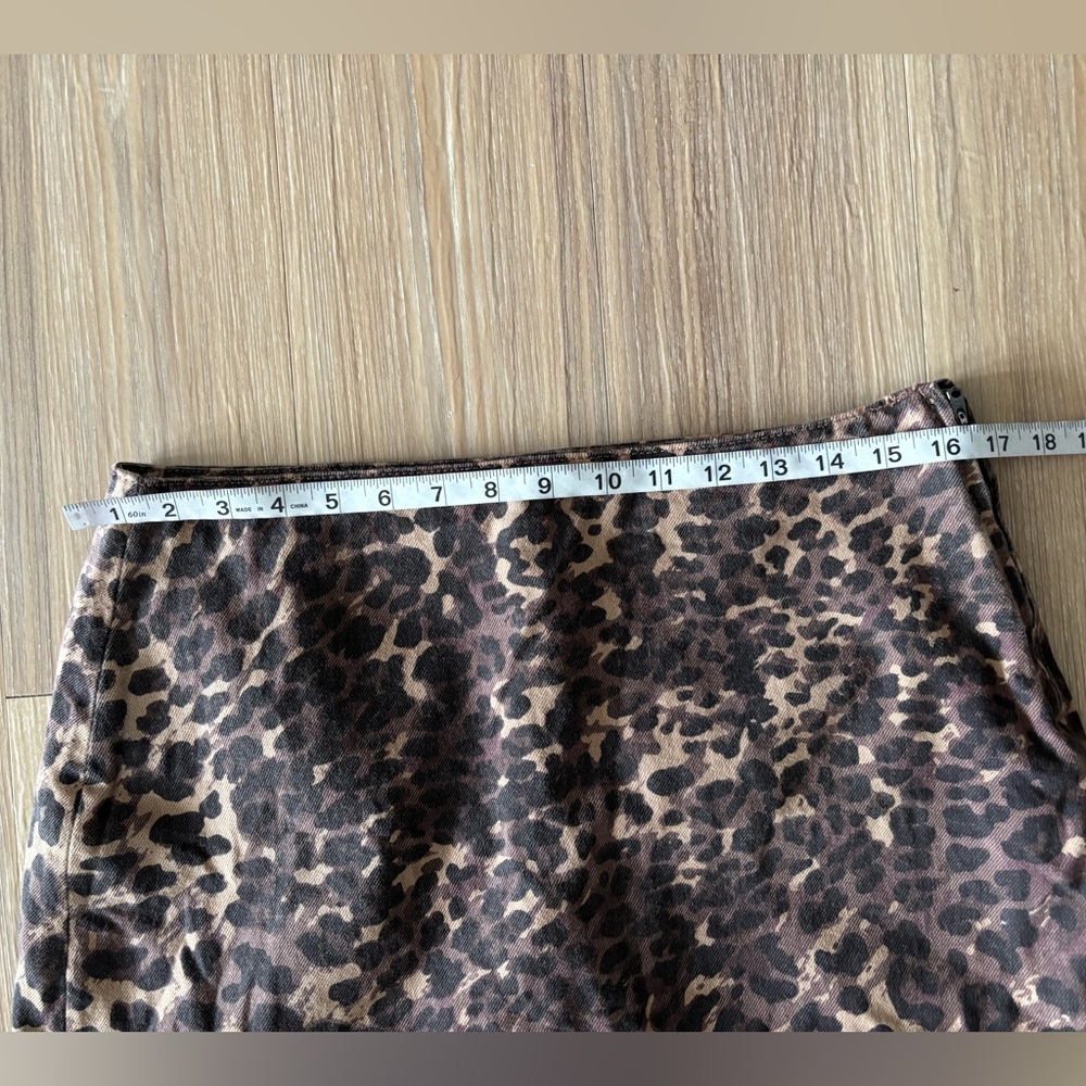 Abercrombie & Fitch Mini Skort Mid Rise Animal Leopard Print Denim Womens 6 Y2K - Picture 4 of 11